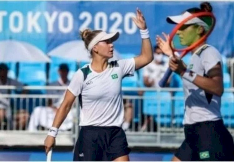 É medalha! Luisa Stefani e Laura Pigossi levam bronze no tênis feminino