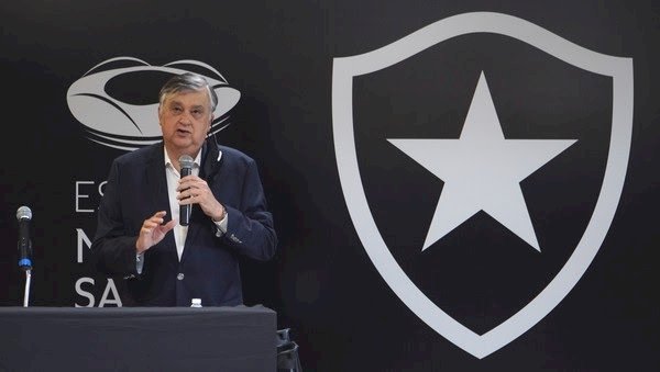 Sócio do Crystal Palace assina pré-contrato para compra da SAF do Botafogo