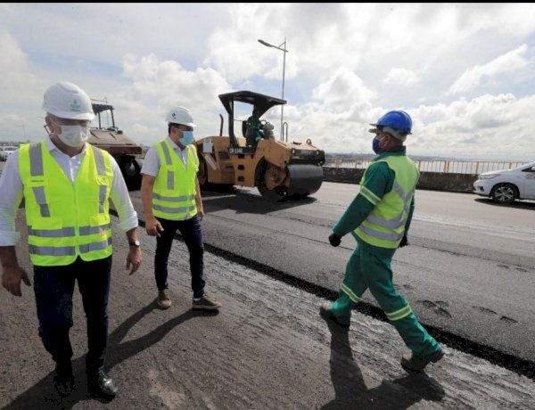 Wilson Lima vistoria obras do novo pavimento da Ponte Phelippe Daou e dos primeiros 34 quilômetros da AM-070