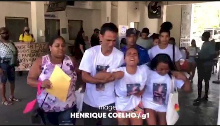 Corpo da menina que foi imprensada por carro alegórico é enterrado no Rio