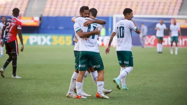 Manaus volta a vencer pela série C. Amazonas goleia e São Raimundo empata pela série D do Campeonato Brasileiro. 