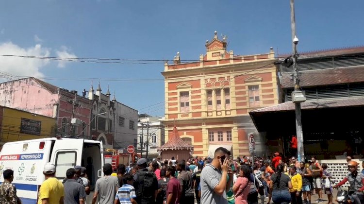 Incêndio em lotérica no Mercado Municipal de Manaus deixa feridos