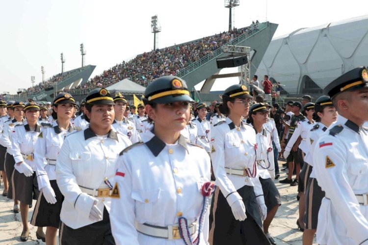 Desfile cívico de 5 de Setembro reúne 4,5 mil alunos no Sambódromo de Manaus