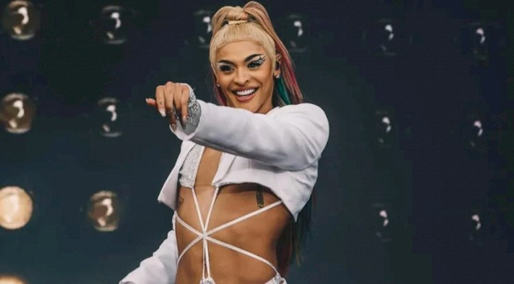 Justiça ordena bloqueio de contas bancárias de Pabllo Vittar