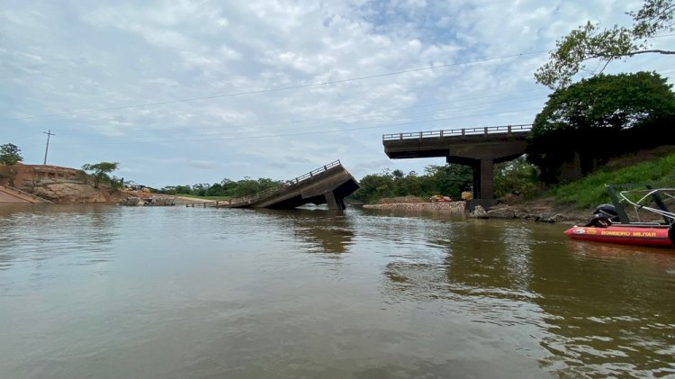 Trânsito de veículos nos trechos onde pontes caíram na BR-319 será retomado até a próxima semana, diz governador do AM