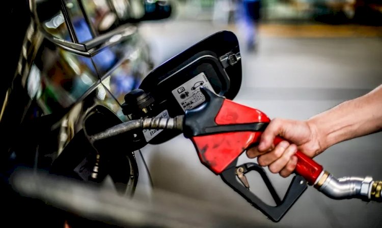 Preço médio da gasolina nos postos sobe pela segunda semana seguida; diesel e etanol também avançam, mostra ANP