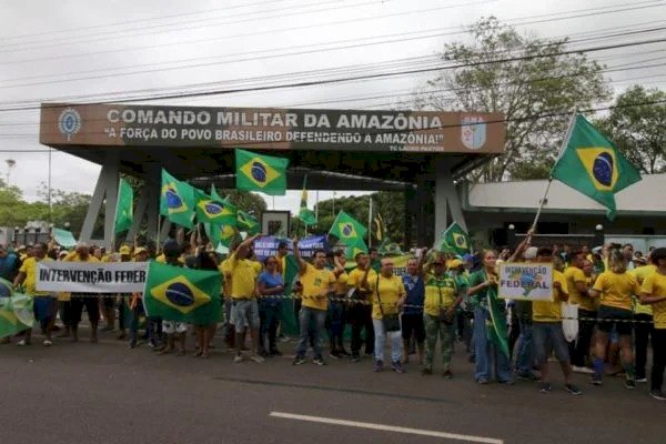 No AM, Justiça Federal determina limites para protestos de bolsonaristas; não pode incitar golpe