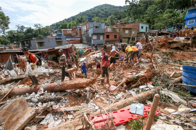 Governo de SP e Prefeitura de São Sebastião foram avisados de risco de desastre 2 dias antes, diz diretor de órgão nacional de monitoramento