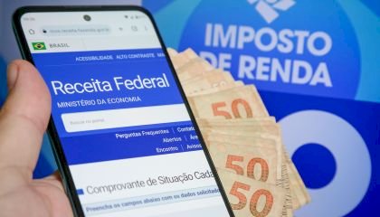 Contribuinte que optar por receber restituição por Pix terá prioridade; veja novidades do IR