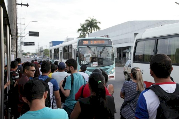 Motoristas de ônibus marcam greve para esta quarta-feira (17)