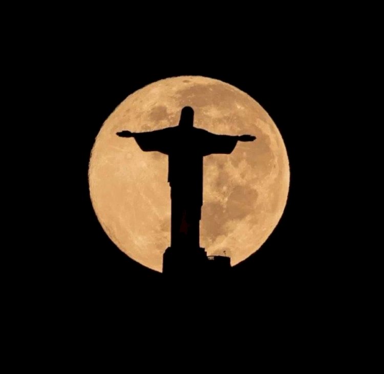 Cristo Redentor apaga as luzes por 1h nesta segunda em solidariedade a Vini Jr; 'Ação que emociona', diz atacante