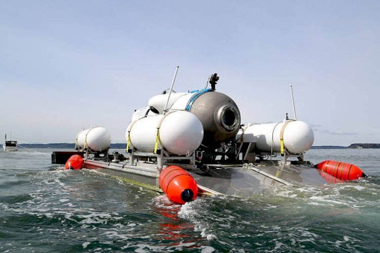 Submarino turístico que leva passageiros para ver o Titanic desaparece