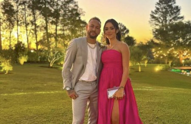 Neymar faz carta aberta à Bruna Biancardi e pede desculpas: "Errei com vocês"