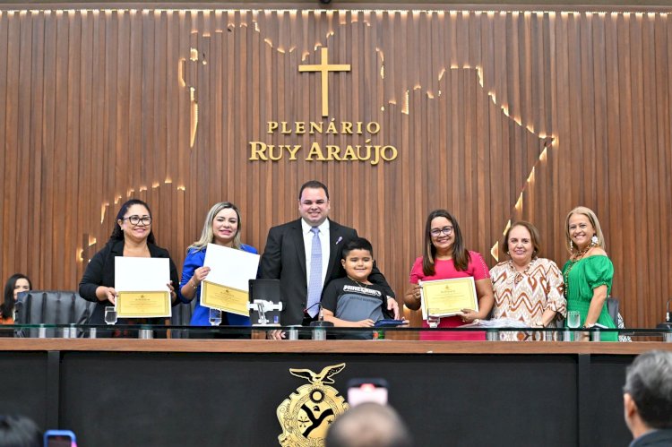 Roberto Cidade homenageia pequeno gênio, Luan Gama, com Sessão Especial na Aleam