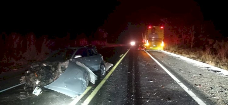 Acidente entre ônibus da equipe do cantor Murilo Huff e outros dois veículos deixa um motorista ferido na BR-153