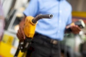 Petrobras aumenta preço da gasolina em R$ 0,41 por litro; diesel ficará R$ 0,78 mais caro nas distribuidoras