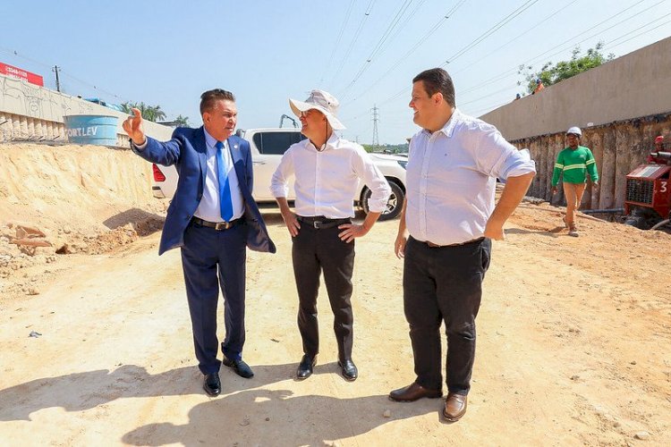 Prefeito comemora avanço na construção do viaduto das Torres e ressalta pacote de obras para a zona Norte