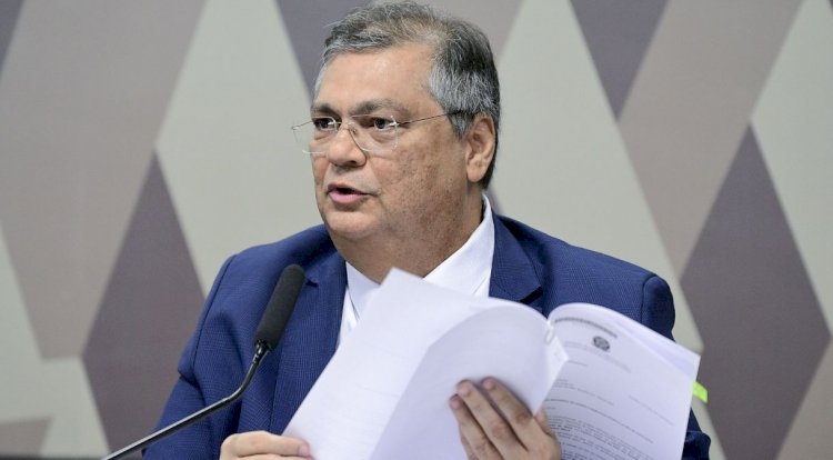 Senado aprova Dino para o STF