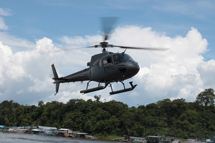 Helicóptero da Marinha sofre acidente durante voo de adestramento em Manaus