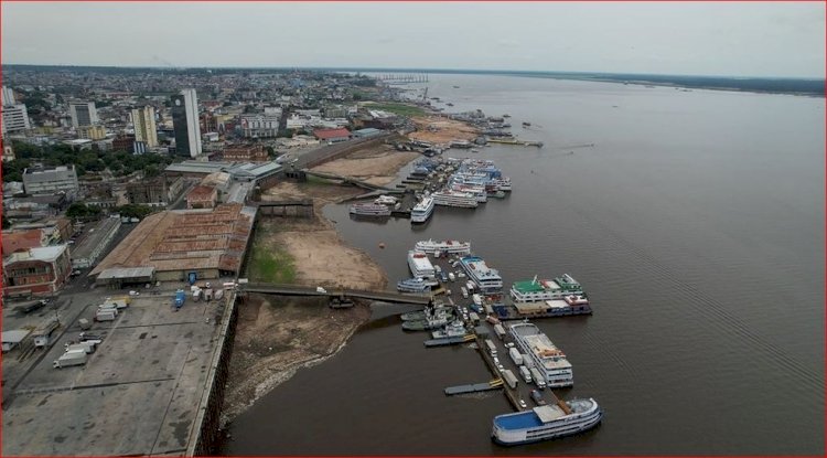 Rio Negro volta a subir, muda paisagens e reaquece economia de Manaus