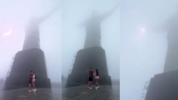 Raio atinge o Cristo Redentor enquanto casal se beija para foto; VÍDEO