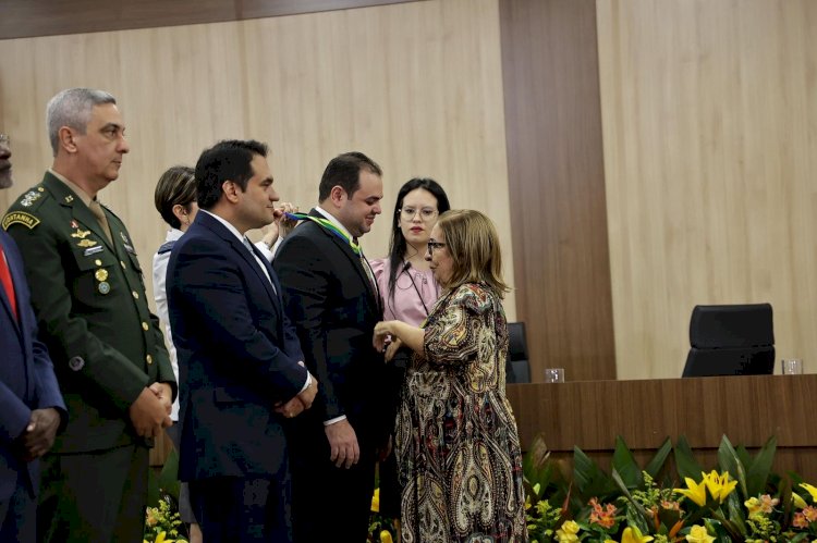 Presidente Roberto Cidade é homenageado pelo TJAM com a ‘Medalha do Mérito Acadêmico’