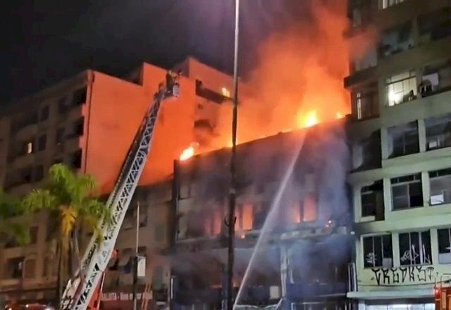 VÍDEO: incêndio mata 10 pessoas em pousada de Porto Alegre