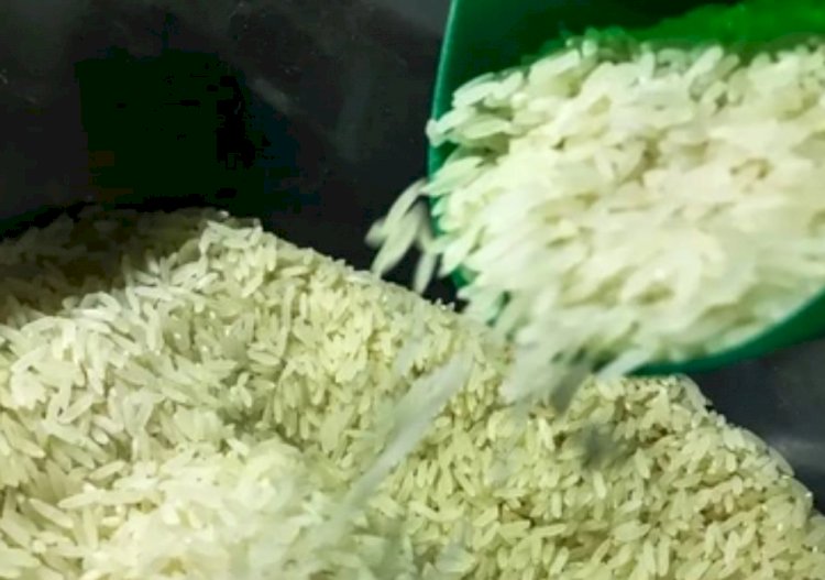 Justiça Federal derruba liminar e mantém leilão de arroz importado nesta quinta (6)