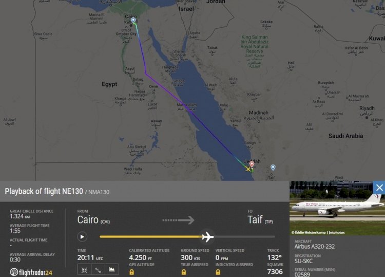 Piloto morre em voo do Egito, e copiloto avisa aos passageiros antes de pouso de emergência