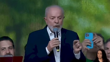 Lula volta a defender números da economia e diz que o país vive “bom momento”