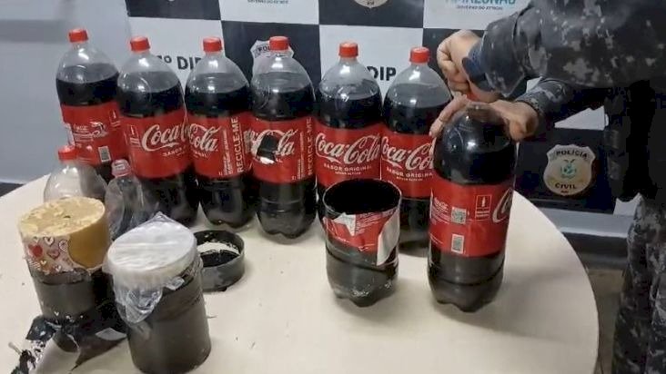 Coca-Cola falsa de cocaína: cão “descobre” trambicagem e traficante é preso no AM