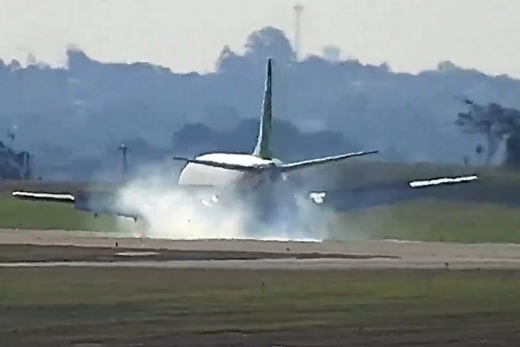 Boeing 737-400 Cargueiro faz pouso de emergência, estoura pneu e fecha pista de Viracopos