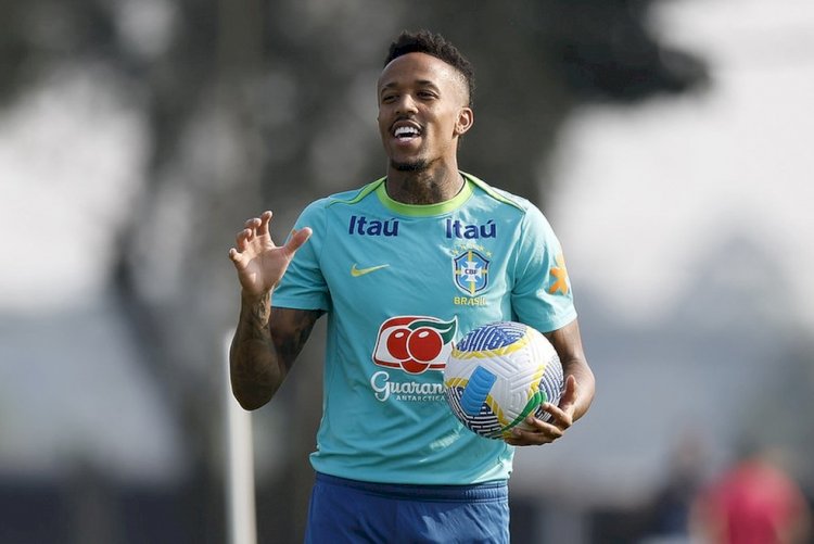 Zagueiro Éder Militão é cortado da seleção brasileira por lesão muscular na coxa