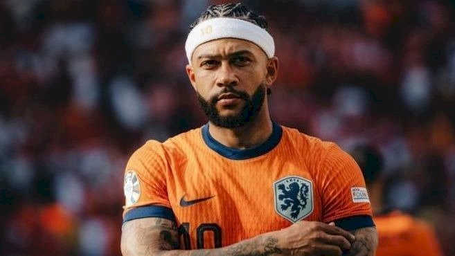 Corinthians anuncia Memphis Depay como novo reforço; veja detalhes