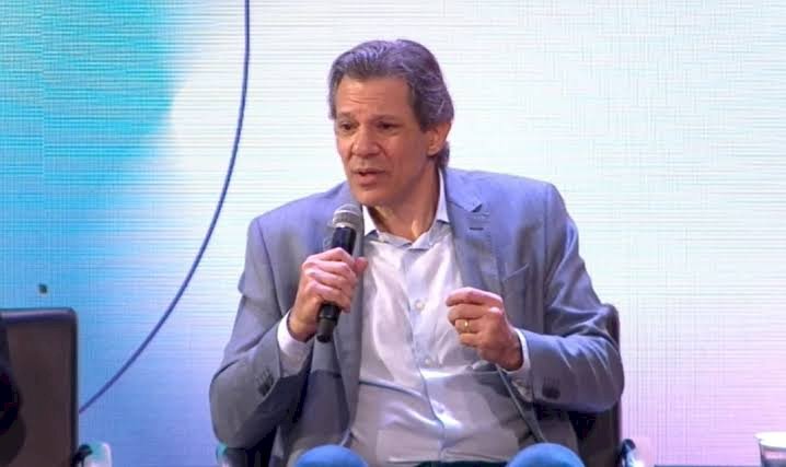 Haddad diz que alta da inflação em setembro é temporária e emenda: 'Juro não faz chover'