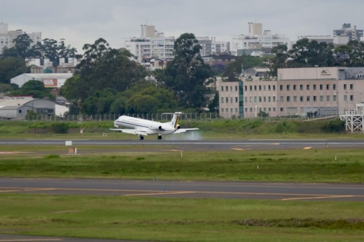 Aeroporto de Porto Alegre reabre simbolicamente nesta sexta (18); voos comerciais serão retomados na segunda-feira (21)