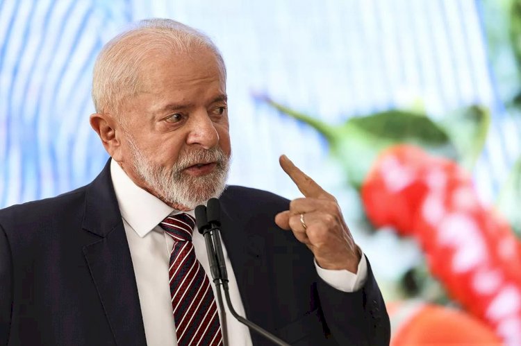 Lula sofre acidente doméstico e cancela viagem para a Rússia