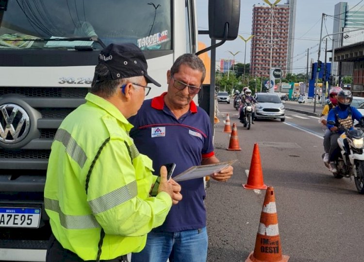 Prefeitura intensifica fiscalização de veículos pesados em Manaus