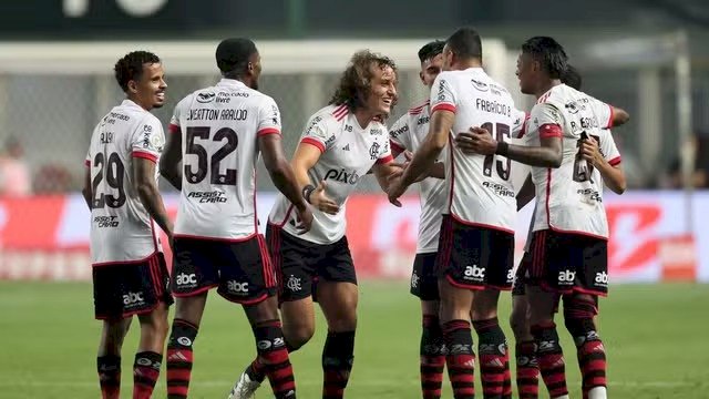 Flamengo vence o Cruzeiro e se mantém no G-4, fechando a 32ª Rodada do Campeonato Brasileiro Série A