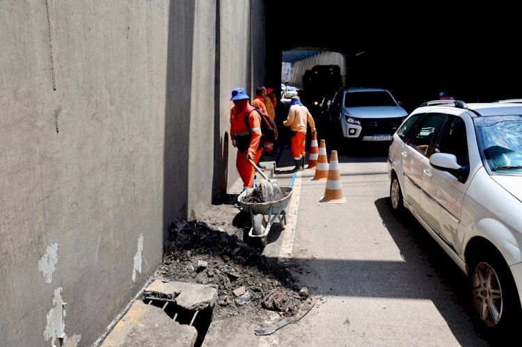 Prefeitura intensifica ações emergenciais de limpeza e desobstrução no viaduto das avenidas Darcy Vargas com Ephigênio Salles