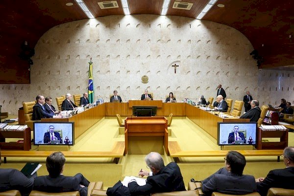 Entenda a decisão do STF que permitiu servidores públicos CLT e sem estabilidade