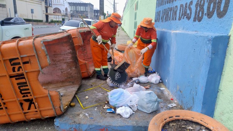 Prefeitura de Manaus intensifica serviços de limpeza e organização no centro histórico