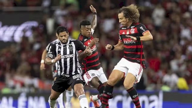 Flamengo e Atlético (MG) empatam sem gols no Maracanã, pela 33ª Rodada do Campeonato Brasileiro Série A