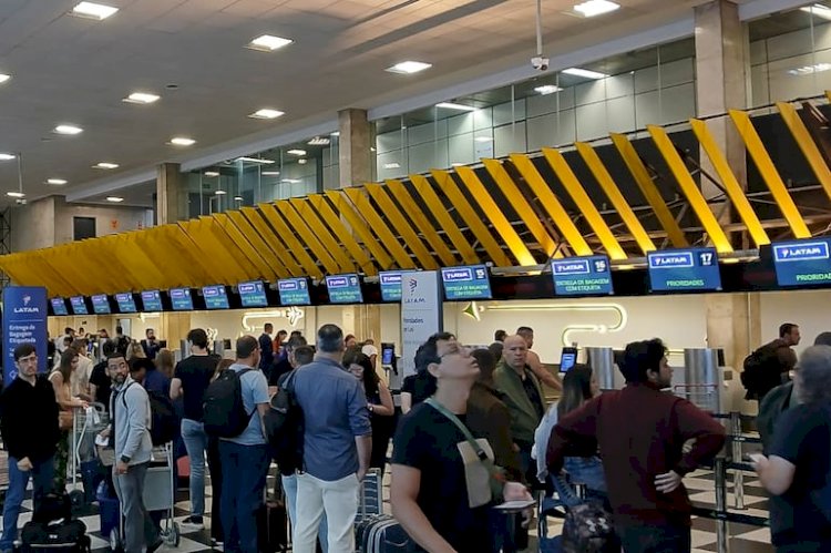 Atrasos e cancelamentos de 75 voos deixam aeroporto de Congonhas abarrotado