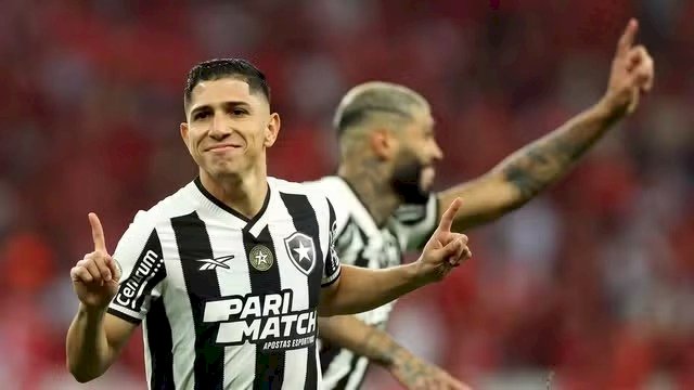 Botafogo vence o Internacional e fica a um ponto do Título do Brasileirão, pela 37ª Rodada do Campeonato Brasileiro Série A