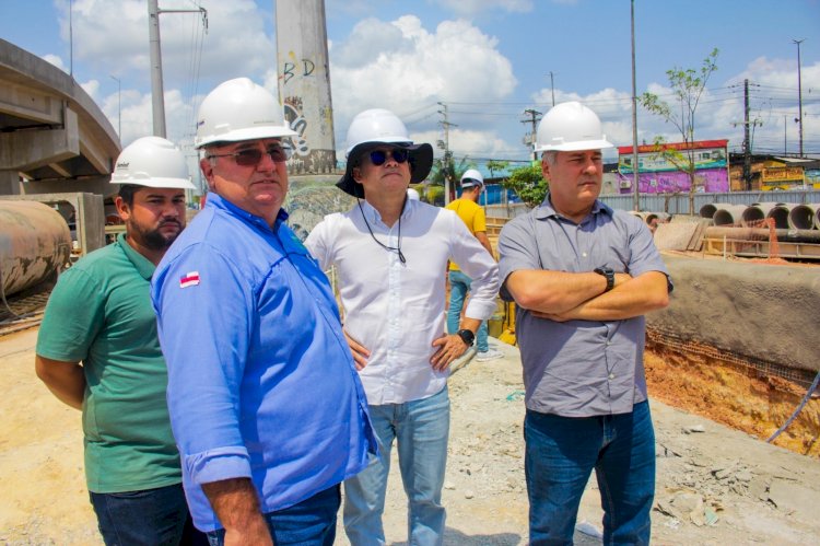 Prefeito David Almeida realiza visita técnica à obra do complexo viário Rei Pelé