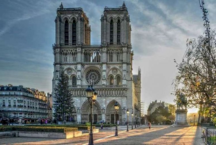 Catedral de Notre-Dame, em Paris, reabre cinco anos após incêndio devastador