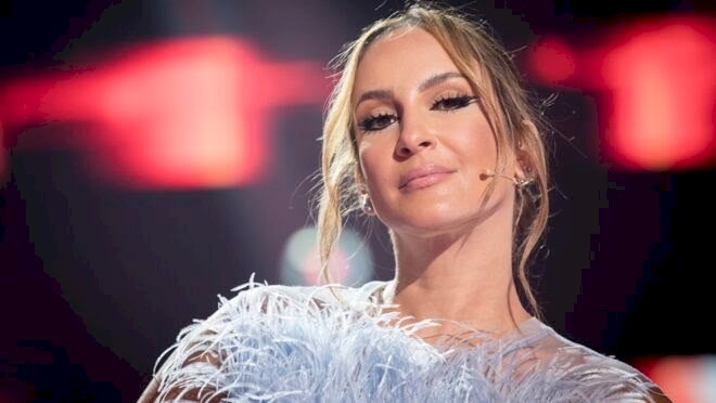 Claudia Leitte é investigada por cantar “Jesus” em vez de “Iemanjá”