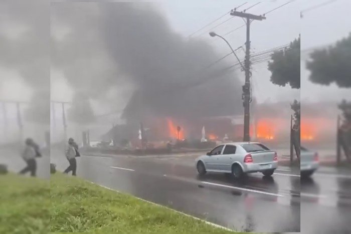 Avião de pequeno porte cai em Gramado, na Serra Gaúcha