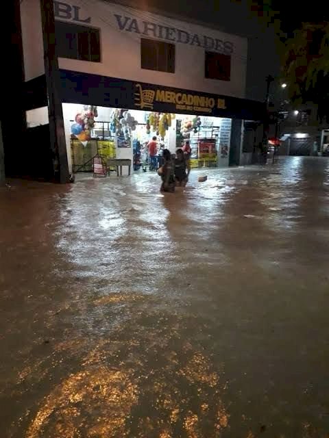 Prefeitura registra 21 ocorrências durante as chuvas deste domingo